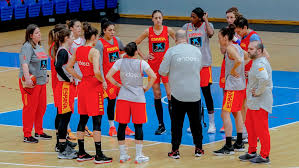 La selección de baloncesto de españa se formó, como equipo nacional, en 1935, a fin de participar en el primer campeonato de europa disputado en ginebra en verano de 1935, y en el que españa logró la segunda posición. Seleccion Femenina De Baloncesto La Seleccion Femenina Empezara A Preparar Eurobasket Y Juegos Con 19 Jugadoras Marca