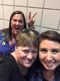 Mariana Harutyunyan, from Arnenia, and her friends looked absolutely  beautiful attending prom at River Hill High School yesterday!🤩🤩🤩