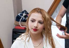 9,516 likes · 12 talking about this. Csak Vizesen Tudja Kifesulni A Hajat Opitz Barbi Artofit