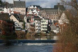Viele fluggesellschaften verkaufen flugtickets aus marburg an der lahn regelmäßig. Hd Wallpaper Lahn Labadze Marburg At Marburg Lahn Mountains Germany River Wallpaper Flare