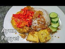 Ayam Penyet Crispy Fried Chicken With Spicy Sambal Nomadette In 2021 Chicken Recipes Crispy Fried Chicken Crispy Chicken