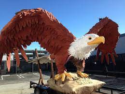 Traditional Forth Of July Parade Keeps Small Town Traditions Alive Christmas Parade Floats 4th Of July Parade Parade Float