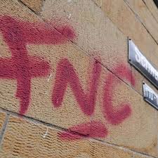Wollen sie wohnen, wo das leben tobt? Graffiti Im Erdgeschoss Kein Mangel Fur Obere Wohnung Wohnen