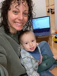 Jocelyn Childs's Instagram, Twitter & Facebook