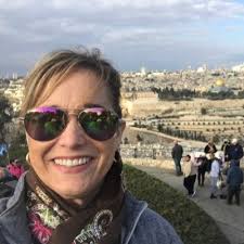 Candace Fowler (@candessa)