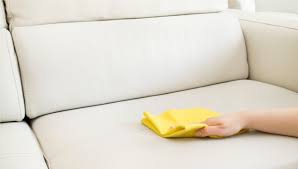 Sofa Reinigen Tipps Fur Saubere Polstermobel Otto Sofa Reinigen Polstermobel Reinigen Microfaser Sofa Reinigen