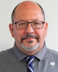 Bernie Mayer's Instagram, Twitter & Facebook