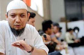 Explore tweets of novel baswedan @novelbaswedan on twitter. Ustaz Maaher At Thuwailibi Meninggal Novel Baswedan Ini Bukan Sepele Lho Fajar