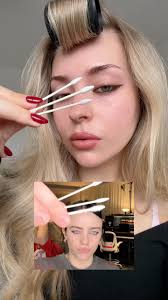 the way Billie does her eyeliner >>> products i used: @maybelline tattoo  liner in bold brown @makeupbymario master mattes the neutrals palette  @pradabeauty 08 brush to do the liner @narsissist radiant creamy