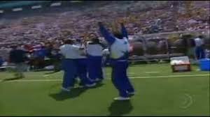 A cena que virou meme, antes mesmo dos memes existirem, aconteceu após a conquista brasileira da copa do mundo de 1994. E Tetra E Tetra E Tetra Galvao Bueno Na Copa Do Mundo Youtube