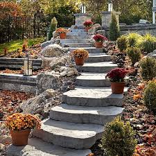 Outdoor stair landings on hill : Stone Steps Techo Bloc