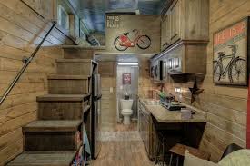 Jika kurang dari ketinggian ini, lebih baik dijadikan stor, katanya. 10 Desain Rumah Kayu Untuk Lahan Sempit