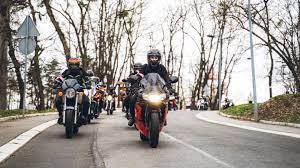 Ostern Polizei Bittet Auf Motorradtouren Zu Verzichten Stern De