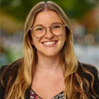 Caroline Sison's Instagram, Twitter & Facebook