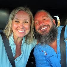 Erin Cate's Instagram, Twitter & Facebook