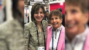 Jennifer Renda's Instagram, Twitter & Facebook