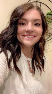 Tamera Lowe's Instagram, Twitter & Facebook