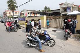 Startseite » perak » teluk intan » taman raja musa » 36000. Voters Taken In By Hoax About Mileage Reimbursements For Bn Supporters