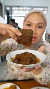 Nasi Padang Tanpa Nama . . . 📍: jl.Merbabu ( dekat simpang Rm.Bemo ...