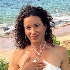 Amazon.com: ReQovery: How I Tumbled Down the QAnon Rabbit Hole and Climbed  Out: 9780991347018: Vaillancourt, Katrina, Masters, Laurie: Books