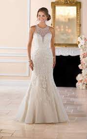 Elegante brautkleider mit spitze hochzeitskleid abendkleid. Elegantes Hochgeschnittenes Brautkleid Mit Bestickter Spitze