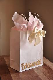 Bridesmaid Gift Bags Large White Paper Bags With Handle Bridesmaid Gift Ideas W8kft Bridesmaid Gift Bags Gifts For Wedding Party Wedding Gifts