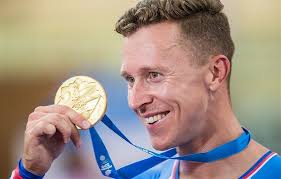 Dráhař Bábek přiveze zlato z Evropských her. Ovládl závod na kilometr