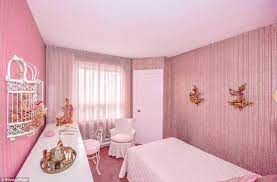 We did not find results for: Toronto Woman 96 Lists Her Impeccably Maintained Time Capsule Home Daily Mail Online