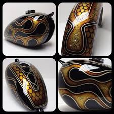 Black And Gold Motorcycle Paint Jobs Scales Flames Black With Vintage Gold What S Not To Love Custom Motorcycle Paint Jobs Motorcycle Painting Custom Car Paint Jobs