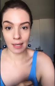 Kelly Wegener's Instagram, Twitter & Facebook