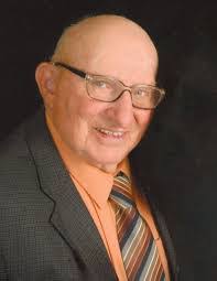 Kari Todd's Instagram, Twitter & Facebook