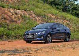 Ini menyebabkan motorsikal mudah terbabas di selekoh yang licin. Pandu Uji Hyundai Elantra Sedan Citarasa Kpop