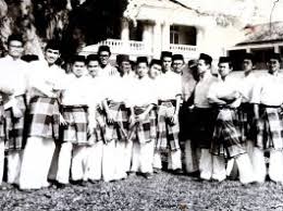 (12) yab datuk seri panglima haji hajiji bin haji noor. What Happened In Those 100 Years Berita Mcoba
