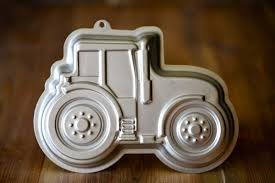 Kindergeburtstag traktor torte wir haben 64 raffinierte kindergeburtstag traktor torte rezepte für dich gefunden. Kuchenform Traktor 3d Aus Aluminium 28 X 20 X 7 Cm