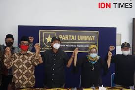 Dalam mars tersebut, terkandung sebuah ajakan kepada para kadernya untuk menyelamatkan bumi pertiwi dari segala bentuk kedzaliman. Markas Partai Ummat Diy Berdiri Amien Rais Titip Pesan