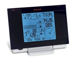 The Best Home Weather Stations So You Ll Never Get Caught In The Rain Again Weather Station Weather Station