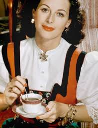 Southern Mansion's, Ayars Lamar was born Henry Elbert Lamar (1905-1989)  Went by the name Slim Lamarr & Ayars Lamarr, touring all over the country