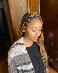 Below, is a list 10 hair salons and hair braiders in new york to try out, if you're looking for banging braids this summer. 15 Black Owned Hair Salons Stylists Open In Chicago Right Now Urbanmatter