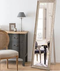 Et il n'a pas fallu longtemps pour que l'enseigne décline ce style à la perfection. Miroirs Maisons Du Monde 15 Modeles Tendance Pour Votre Deco