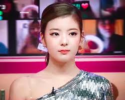 입덕직캠 있지 리아 직캠 4k '달라달라(dalla dalla)' (itzy lia fancam) itzy (있지) lotte concert full ver. Itzy ë¦¬ì•„ì˜ í•œìª½ ì–´ê¹¨ Kpop Idol Com