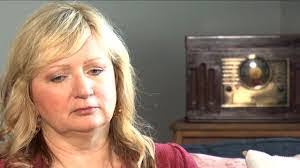 Marian Hendrix's Instagram, Twitter & Facebook