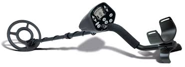 • has a three tone audio • the lone star has a rugged build and you can apply this in the most extreme of conditions. Amazon Com Bounty Hunter Discovery 3300 Metal Detector Hobbyist Metal Detectors Garden Outdoor Metal Detector Metal Targets Metal Detector Reviews