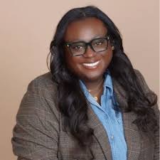 Excited to have hosted our DSW VP Growth Marketing Paige Sheedy at our DSW  Aventura store.