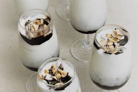 Encore Meilleure Qu Un Liegeois Classique Cette Mousse Glacee Chocolat Liegeois Va Certainement Devenir Votre Desse En 2020 Chocolat Liegeois Chocolat Desserts Glaces