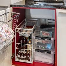Etagere Coulissante Autour De L Evier Rangement Cuisine Etagere Coulissante Rangement Cuisine Idee Rangement Cuisine