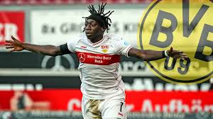 Aber er hat große konkurrenz. Bericht Borussia Dortmund Beobachtet Stuttgart Talent Coulibaly Mislintat Schliesst Transfers Nicht Aus Sportbuzzer De
