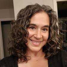 Lindsey Meyer's Instagram, Twitter & Facebook