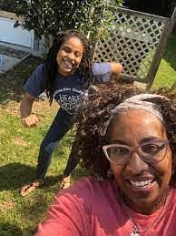 Rhonda Crist's Instagram, Twitter & Facebook