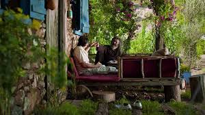 Günümüzde her şeyin para üzerine kurulu olmasını güzel ve eğlenceli bir dille anlatmış mandıra filozofu. Mandira Filozofu 2013 Imdb