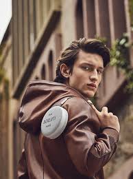 It was founded in 1925 by peter bang and svend olufsen. Berluti X Bang Olufsen